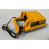 DE9000 Nabíječka pro baterie typu Li-lon 28V/36V DeWALT (LEHCE POŠKRÁBANÁ OD SKLADOVÁNÍ)
