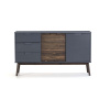 Antracitová/tmavohnedá nízka komoda z borovicového dreva 140x80 cm Nussa – Marckeric