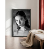 Atelier - Petr Vydra Fotoplátno - Limitovaná edice autorské fotografie - Portrét dívky černobílá, rozměry Délka delší strany 40 cm