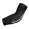 Návleky Endura SingleTrack Lite II L/XL čierne