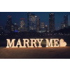Požičovňa Svietiacich písmen| Slovensko | Poskytujeme prenájom Písmeno: MARRY ME