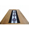 Behun na stol - Čierny behúň, odtiene červenej, odtiene šedej 150 x 40 cm (Mg Tread Overcur Parzenica 53 Black 40x150 Pol50)
