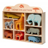 Drevené divoké zvieratká na poličke 24 ks Safari set Tender Leaf Toys krokodýl, slon, zebra, antilopa, žirafa, nosorožec, hroch, lev 38*8*32 cm TL8474