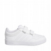 Detské topánky adidas Hoops 4.0 biele JI3481 R. 35
