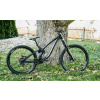 Celoodpružené DH kolo NSbikes Fuzz 29 2, L testovací