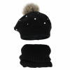Agbo Dievčenský zimný komplet – baretka a nákrčník s brmbolcom, podšité flísom Jeanette Farba: Čierny, Veľkosť: 48-50