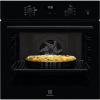 Electrolux Vstavaná rúra séria 600 s parnou funkciou SteamBake EOD5F71Z