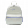 Nike Brasilia JDI Mini Youth - Detský batoh pre každodenné dobrodružstvá (Objavte prémiovú kvalitu s detským batohom Nike Brasilia JDI Mini, ideálnym pre školu alebo víkendové výlety. Tento model je v