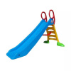 Veľká modrá šmykľavka s 2 m dlhou šmykľavkovou plochou.