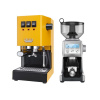 Gaggia Classic E24, žlutá + Mlýnek Sage BCG820BSS Silver