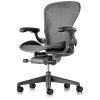 HERMAN MILLER Aeron, veľkosť C, pre tvrdé podlahy – grafitová