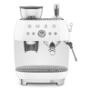 Kávovar na krémové espresso so zabudovaným mlynčekom 50's Style Aesthetic EGF03WHEU biely