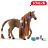 Schleich 42582 Horse Club Kobyla anglického plnokrvníka s česacou hrivou
