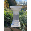 Záhradná figúrka - Grécky stĺp na hrnci betón (Grécky stĺp na hrnci betón)
