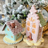 Clayre & Eef Ružová perníková chalúpka Gingerbread House - 13*13*20 cm - Clayre & Eef