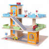 ECO TOYS dřevěná parkovací garáž s výtahem