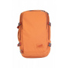 CabinZero Adventure Pro 32L palubní batoh 50x32x22 cm Sahara Sand
