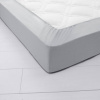 Jednofarebná napínacia plachta s hĺbkou rohov 40 cm perlovosivá 140 Blancheporte