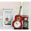Stolové hodiny v tvare klasická gitara