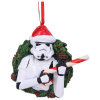 Nemesis Now Vianočná ozdoba Star Wars - Stormtrooper s vianočným vencom