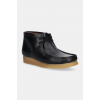 Kožené poltopánky Clarks Originals Wallabee Boot pánske, čierna farba, 26179167