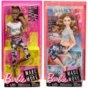 Barbie V pohybe hnedovláska v zelenom