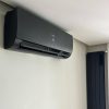 REVIVE Plus nástenná klimatizácia 3,5 kW (čierna)