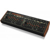 Behringer SYNCUSSION SY-1 - analogový syntezátor bicích nástrojů
