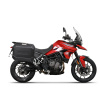 Kompletná sada bočných čiernych hliníkových kufrov SHAD TERRA BLACK 36L/47L, vrátane montážnej sady SHAD TRIUMPH Tiger 900