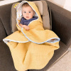 Lulando Bavlnená zavinovačka do autosedačky žltá (jar/leto) 75×75 cm (Mäkká bavlnená zavinovačka s kapucňou do kočíka aj autosedačky)