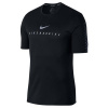 Triko Nike Miler Flash - Pánske tričko s krátkym rukávom Nike Miler Flash poskytuje úplný komfort po celej dlhé kilometre. Disponuje klasickým výstrihom, ktorý zaistí pohodlné nosenie. - 1431892