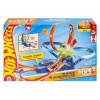 Súprava tratí Hot Wheels Vzdušná havária 1:64, viacfarebná