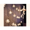 Vnútorná LED vianočná reťaz so snehovými vločkami - teplá biela farba, 6m, 50 LED
