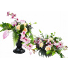 Veniec, kvety ikebana na hrob - Veľká kytica a kytice odraz na cintorín hrob (Veniec, kvety ikebana na hrob - Veľká kytica a kytice odraz na cintorín hrob)