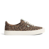 Pánske voľnočasové topánky Cariuma OCA Low Leopard Print Suede Sneaker