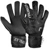 Reusch Attrakt Resist Jr 5472615 7700 goalkeeper gloves (199238) Black 5