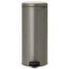 Brabantia, pedálový koš newlcon 30 l barva platinová