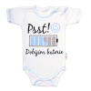 Body kr. rukáv s vtipným textom Baby Nellys, Psst! Dobíjím baterie, kluk Baby Nellys