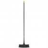 Fiskars Metla univerzálna M Solid™s násadou 1025921