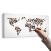 Obraz na korku mapa sveta pozostávajúca z ľudí