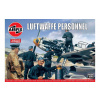 Airfix Classic Kit VINTAGE figúrky A00755V - Luftwaffe Personnel (1:76)