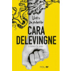 Všetci za jedného - Delevingneová Cara