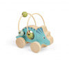 Bigjigs Toys Triceratops na kolieskach s korálkovým labyrintom