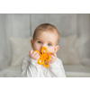 GILIGUMS GG 40416 Upokojujúce hryzátko s oranžovým kvetom