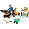 Set traktor na šliapanie a zverolekárska ordinácia Builder Max Tractor Smoby s nakladačom bagrom a fúrik so záhradným náradím a plyšovou pandou