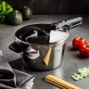 FISSLER Vitaquick 4,5 l - rýchlovarná konvica z nerezovej ocele