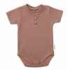 Baby Nellys Dojčenské rebrované body s gombíkmi kr. rukáv, Boy - hnedé, veľ. 68