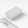 Neodýmový magnet kváder 40×15×2 mm - N38