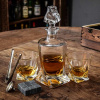 Luxusný whisky set – karafa s pohármi v drevenom boxe (Twisted Decanter)