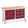 Priemyselný box Bott Cubio - 3 zásuvky, 1 skrinka Farba: Purpurovo červená, Pracovná deska: Červený buk Priemyselný box Bott Cubio - 3 zásuvky, 1 skrinka Farba: Purpurovo červená, Pracovná deska: Červený buk